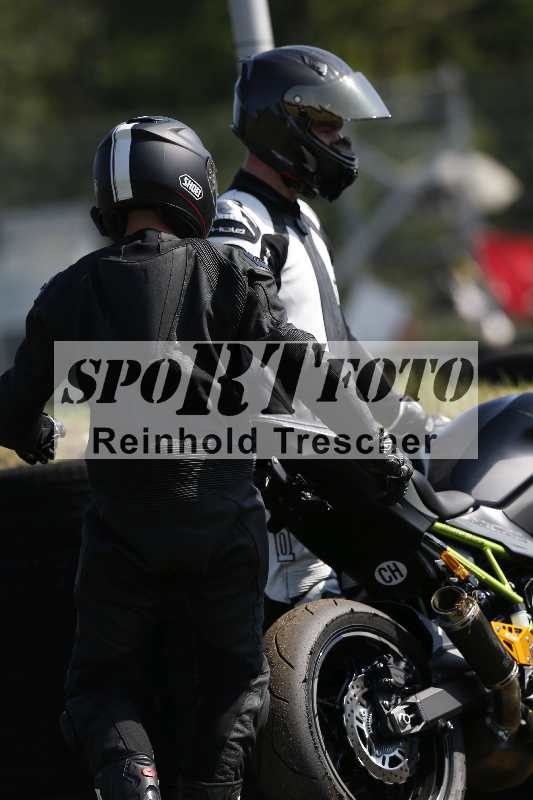 /44 09.08.2025 Plüss Moto Sport ADR/Freies Fahren/785